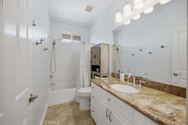 5 Woodlake, Buena Park, California 90621