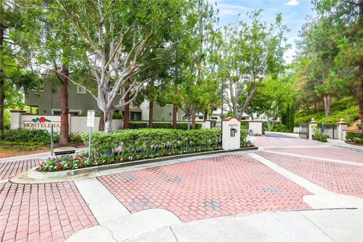 54 Pamplona, Aliso Viejo, California 92656