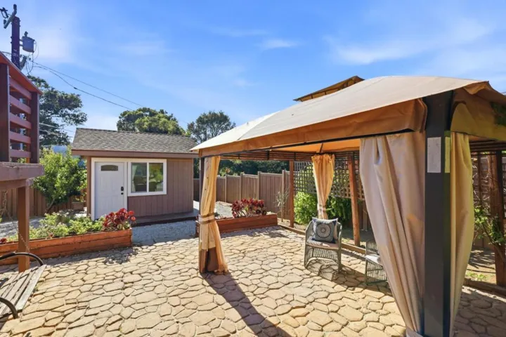 295 Day Valley Road, Aptos, California 95003