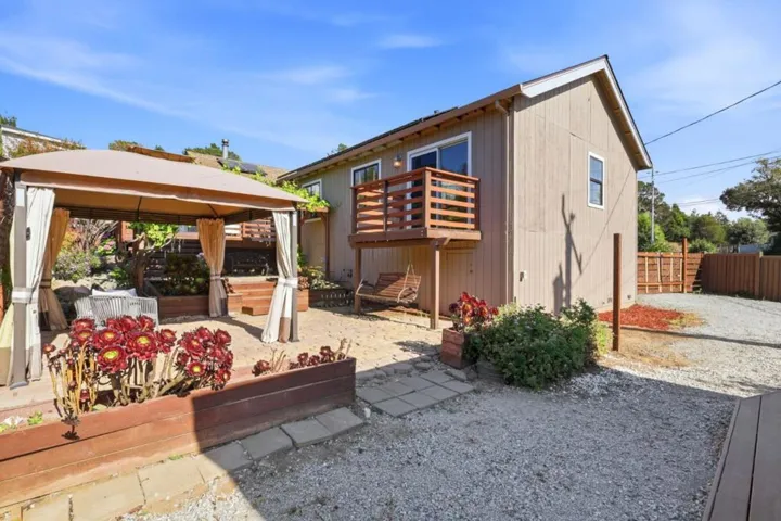 295 Day Valley Road, Aptos, California 95003