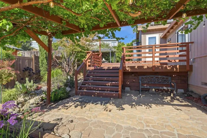 295 Day Valley Road, Aptos, California 95003