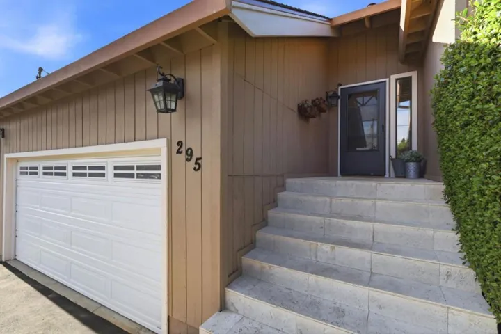 295 Day Valley Road, Aptos, California 95003