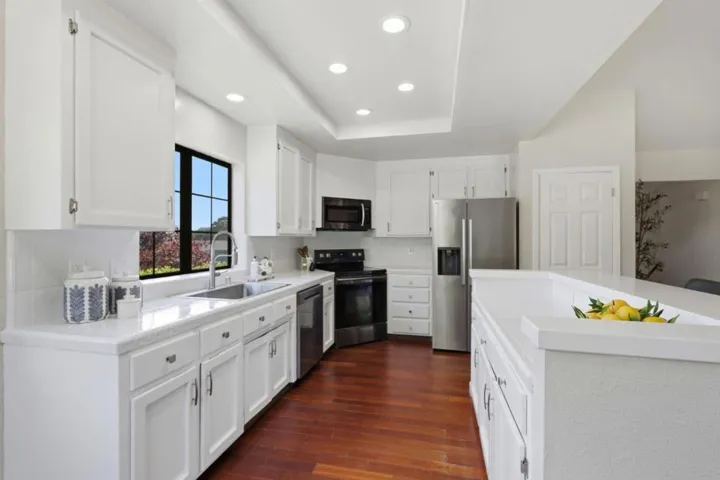 295 Day Valley Road, Aptos, California 95003