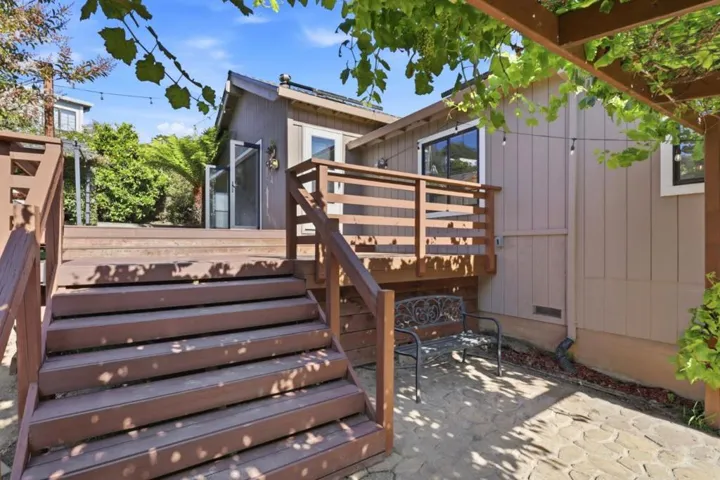 295 Day Valley Road, Aptos, California 95003