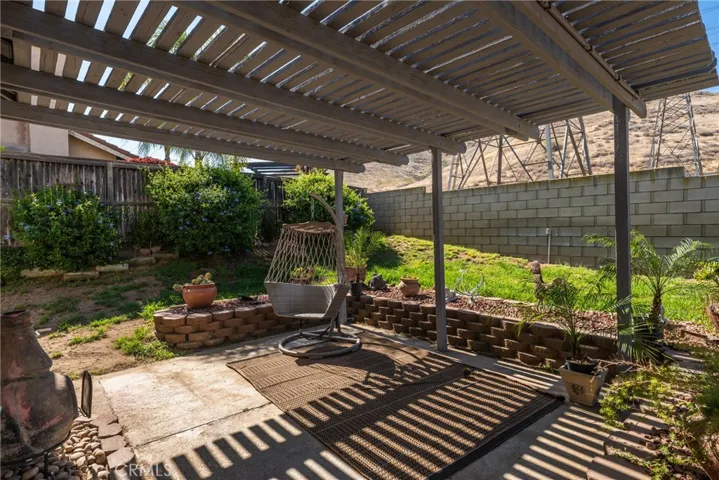 17229 Avenue Del Sol, Fontana, California 92337