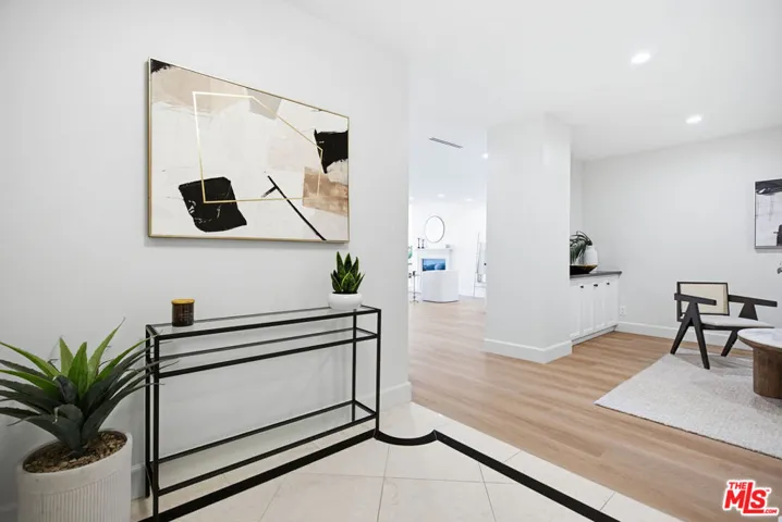 325 N Oakhurst Drive 405, Beverly Hills, California 90210