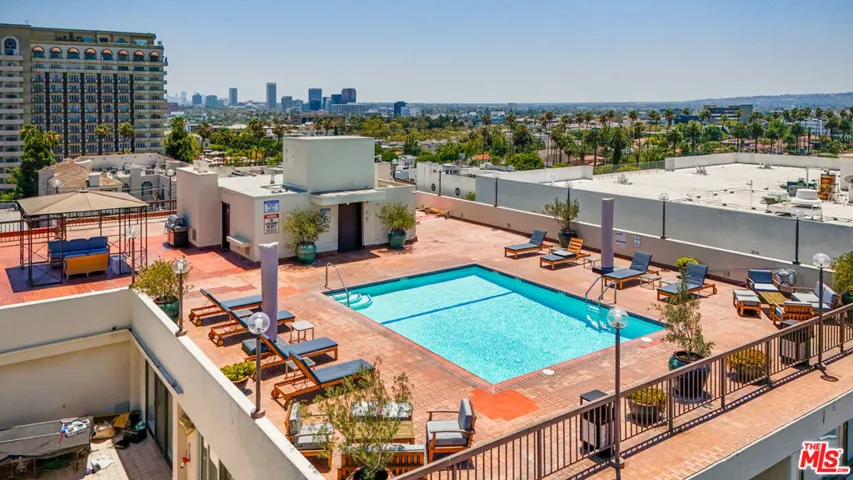 325 N Oakhurst Drive 405, Beverly Hills, California 90210