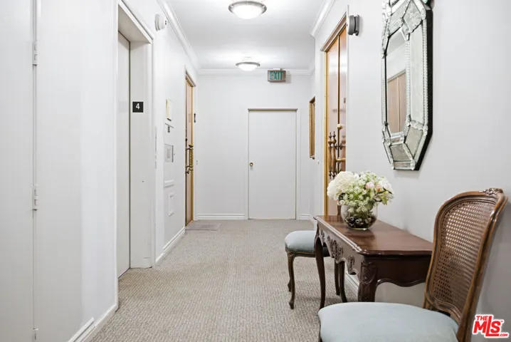 325 N Oakhurst Drive 405, Beverly Hills, California 90210
