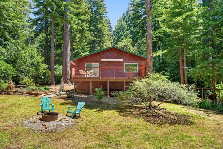 252 Nichols Drive, Santa Cruz, California 95060