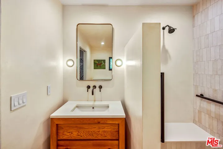 29500 Heathercliff Rd 225, Malibu, California 90265