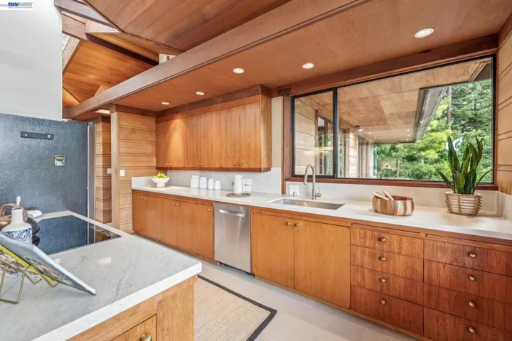 760 Wildcat Canyon Road, Berkeley, California 94708