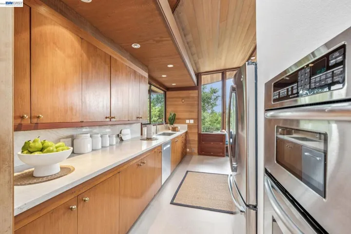 760 Wildcat Canyon Road, Berkeley, California 94708