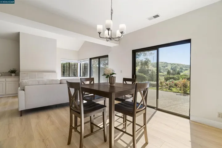 360 S Eagle Nest Lane, Danville, California 94506