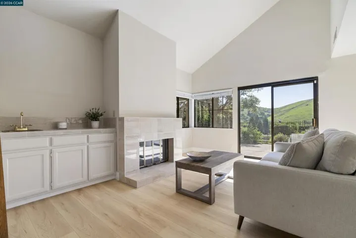 360 S Eagle Nest Lane, Danville, California 94506