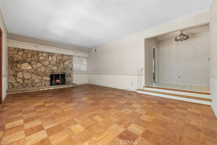8348 Jason Avenue, West Hills, California 91304