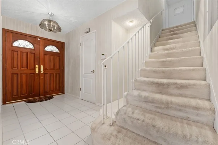 8348 Jason Avenue, West Hills, California 91304