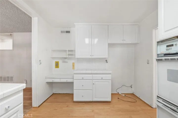 8348 Jason Avenue, West Hills, California 91304