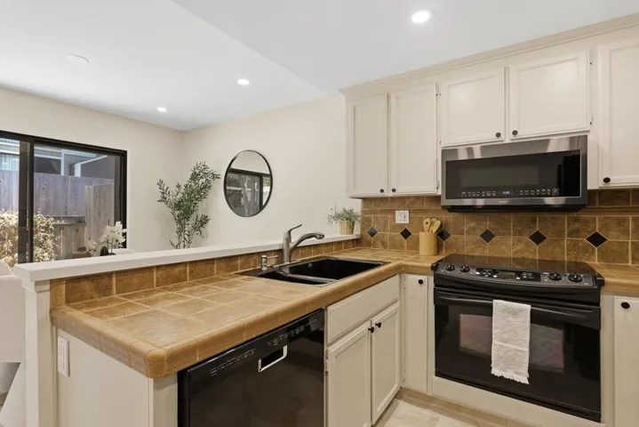 582 Valeri Ruth Court, Santa Clara, California 95050