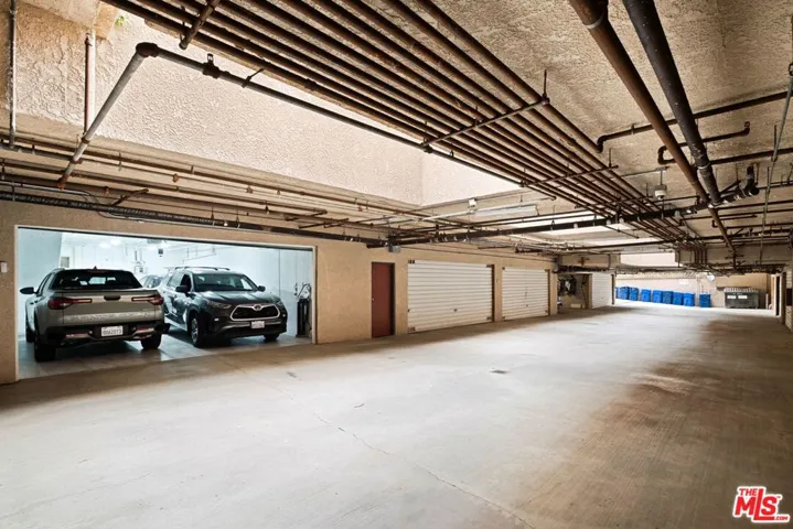 1957 N Bronson Avenue 117, Los Angeles, California 90068