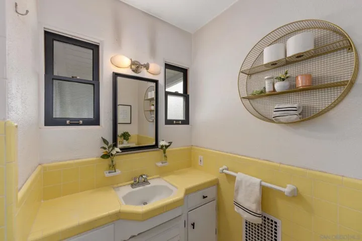 4405 New Hampshire St., San Diego, California 92116
