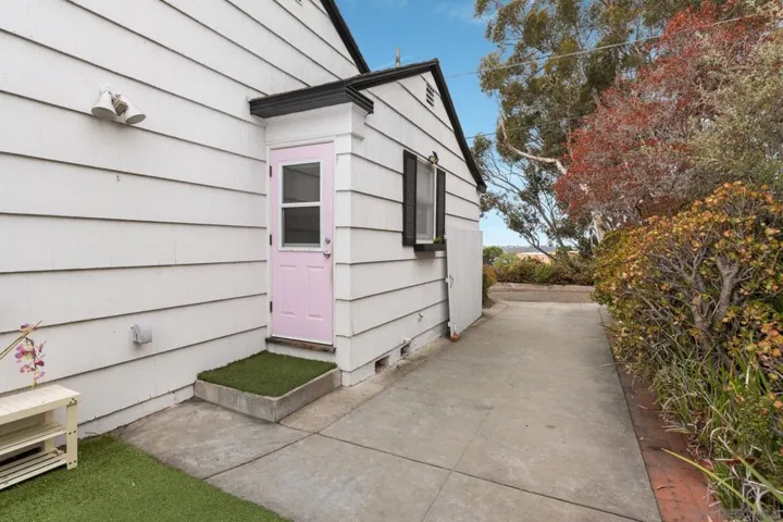 4405 New Hampshire St., San Diego, California 92116
