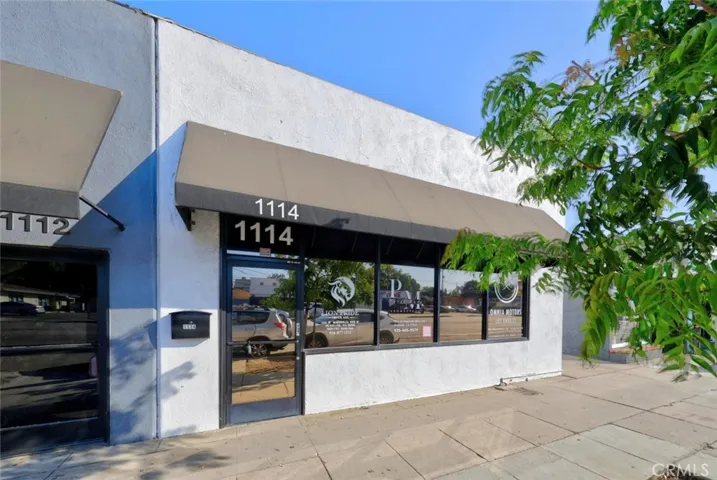 1114 W Magnolia Boulevard, Burbank, California 91506