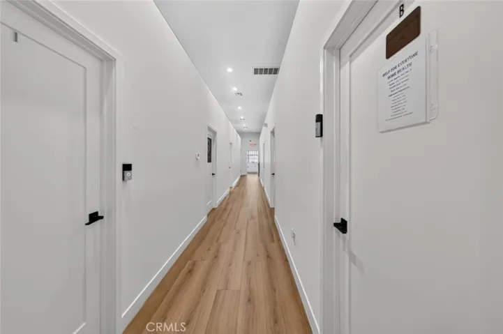 1114 W Magnolia Boulevard, Burbank, California 91506