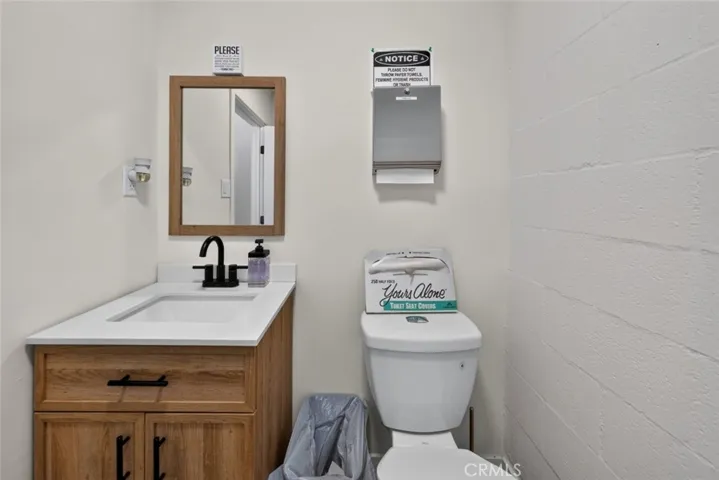 1114 W Magnolia Boulevard, Burbank, California 91506