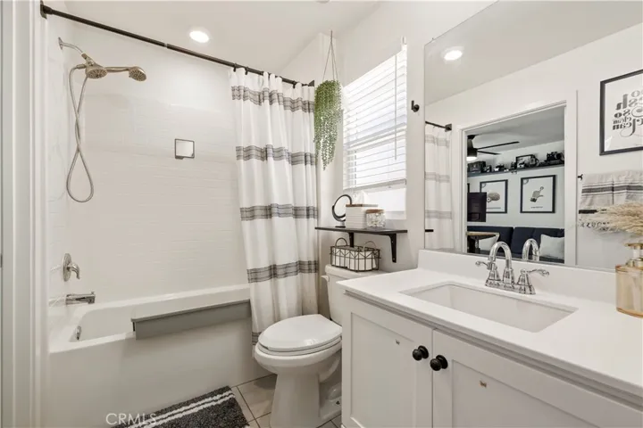 12827 Watt Lane E, Sylmar, California 91342