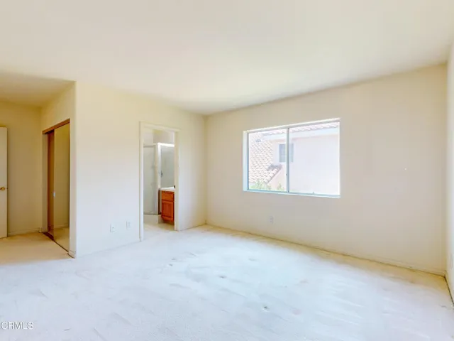 717-Sharon-Rd-056