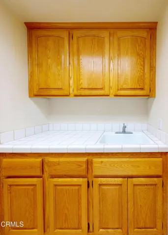 717-Sharon-Rd-026