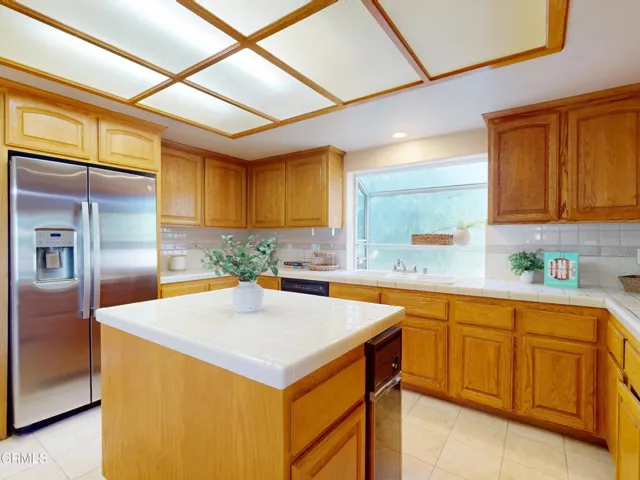 717-Sharon-Rd-016