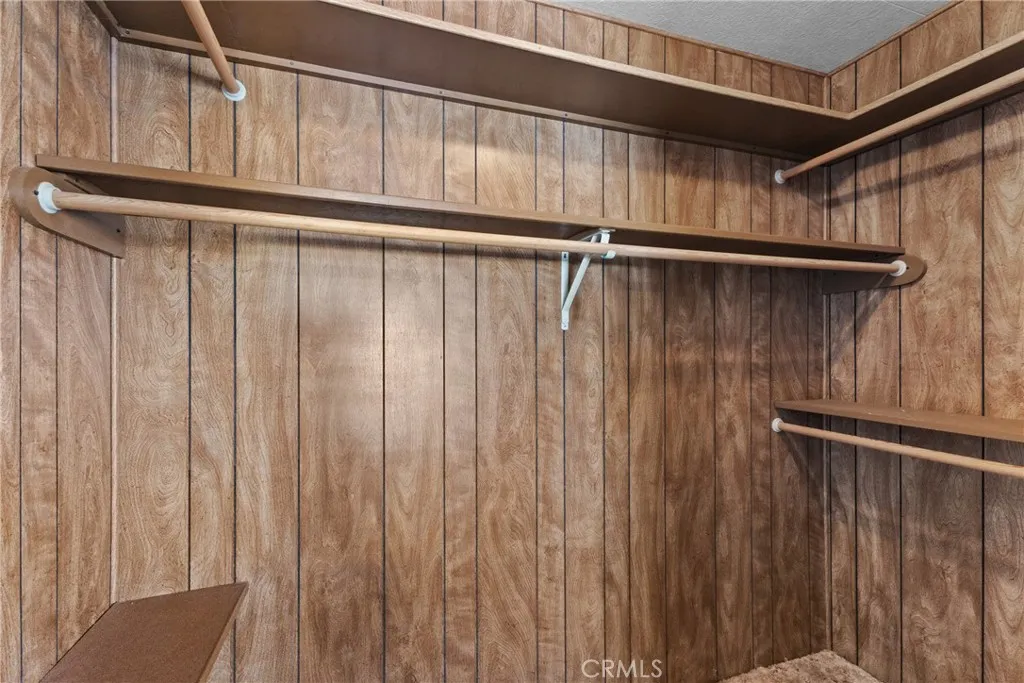 Walk-in closet