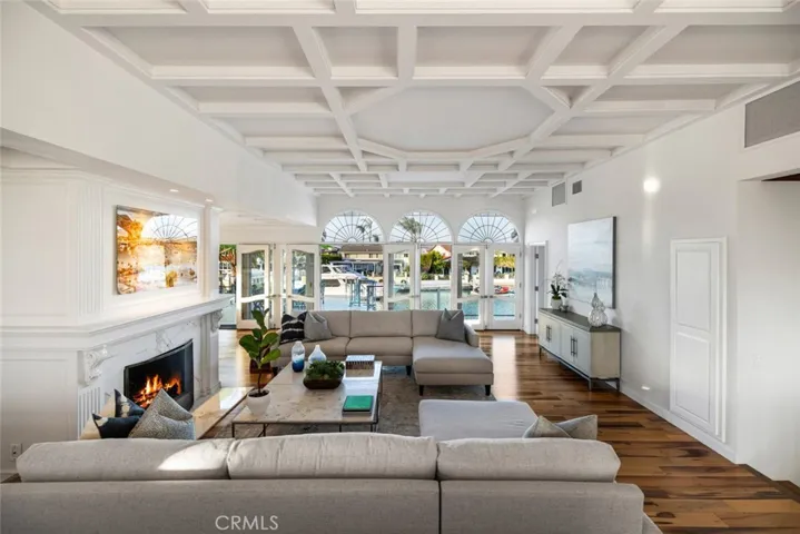 218 Evening Star, Newport Beach, California 92660