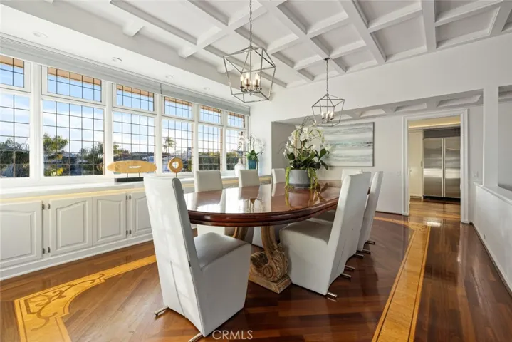 Formal Dining