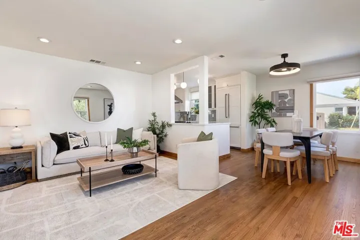 11305 Segrell Way, Culver City, California 90230