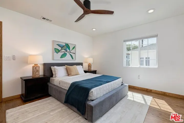 11305 Segrell Way, Culver City, California 90230