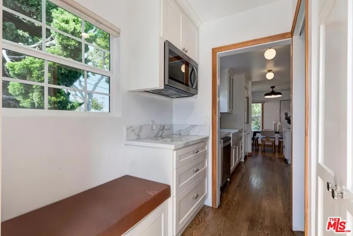 11305 Segrell Way, Culver City, California 90230