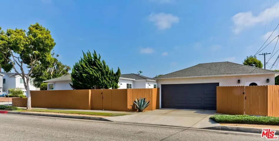 11305 Segrell Way, Culver City, California 90230