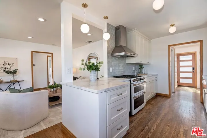 11305 Segrell Way, Culver City, California 90230