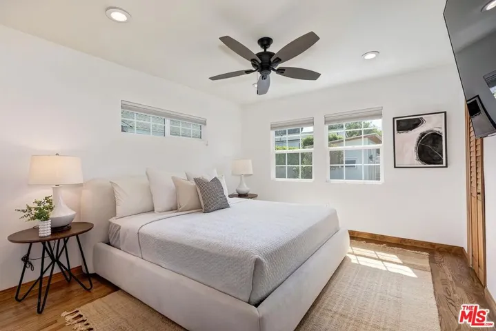 11305 Segrell Way, Culver City, California 90230