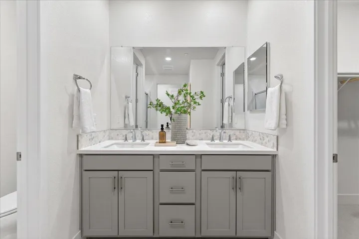 1340 Civic Center Drive 4, Santa Clara, California 95050