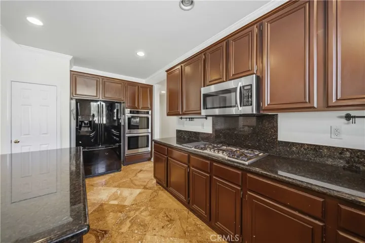 40949 Knoll Drive, Palmdale, California 93551