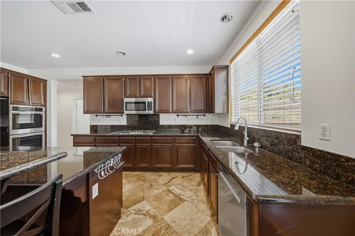 40949 Knoll Drive, Palmdale, California 93551