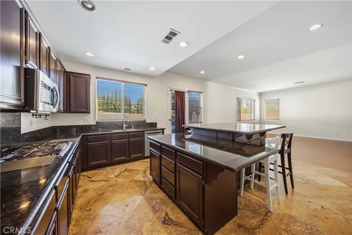 40949 Knoll Drive, Palmdale, California 93551