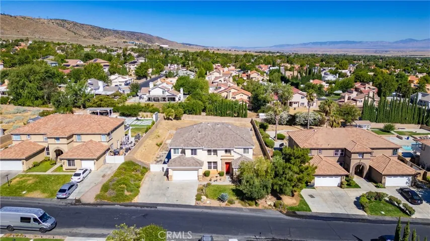 40949 Knoll Drive, Palmdale, California 93551