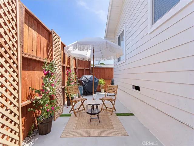 4037 E 7th Street, Long Beach, California 90804