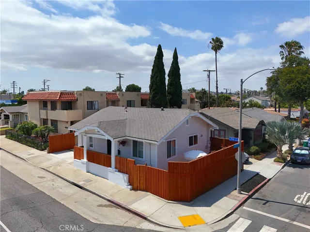 4037 E 7th Street, Long Beach, California 90804