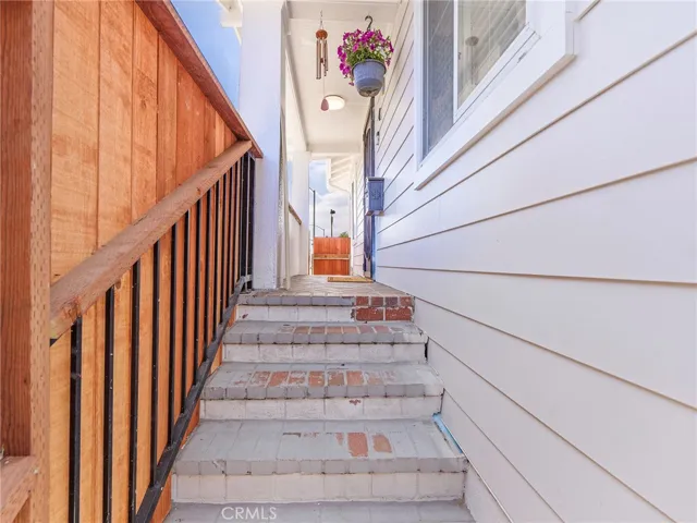4037 E 7th Street, Long Beach, California 90804
