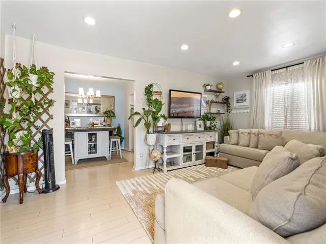 4037 E 7th Street, Long Beach, California 90804